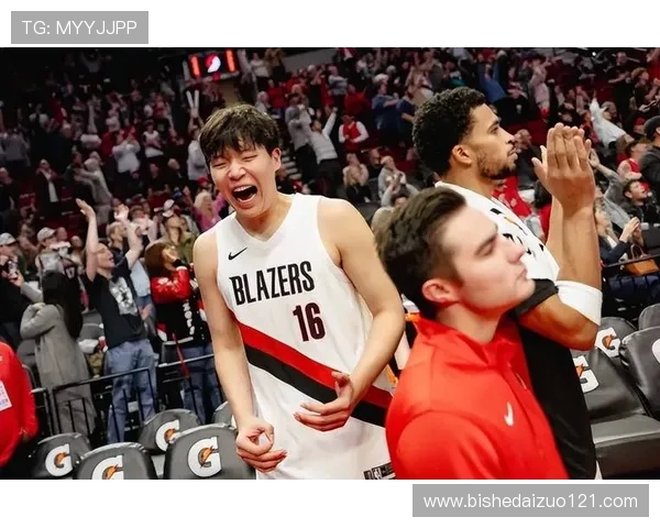 爵士客场激战开拓者全队爆发上演逆转好戏掀起新赛季最强对攻风暴