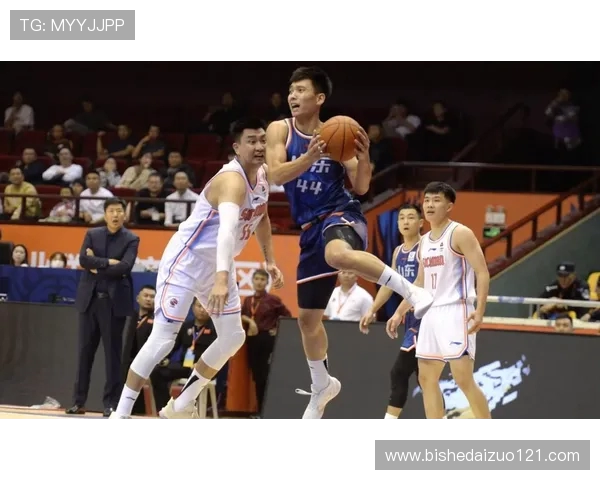 2018年山东高速与浙江广厦激战回顾：篮球场上的巅峰对决与精彩瞬间分析